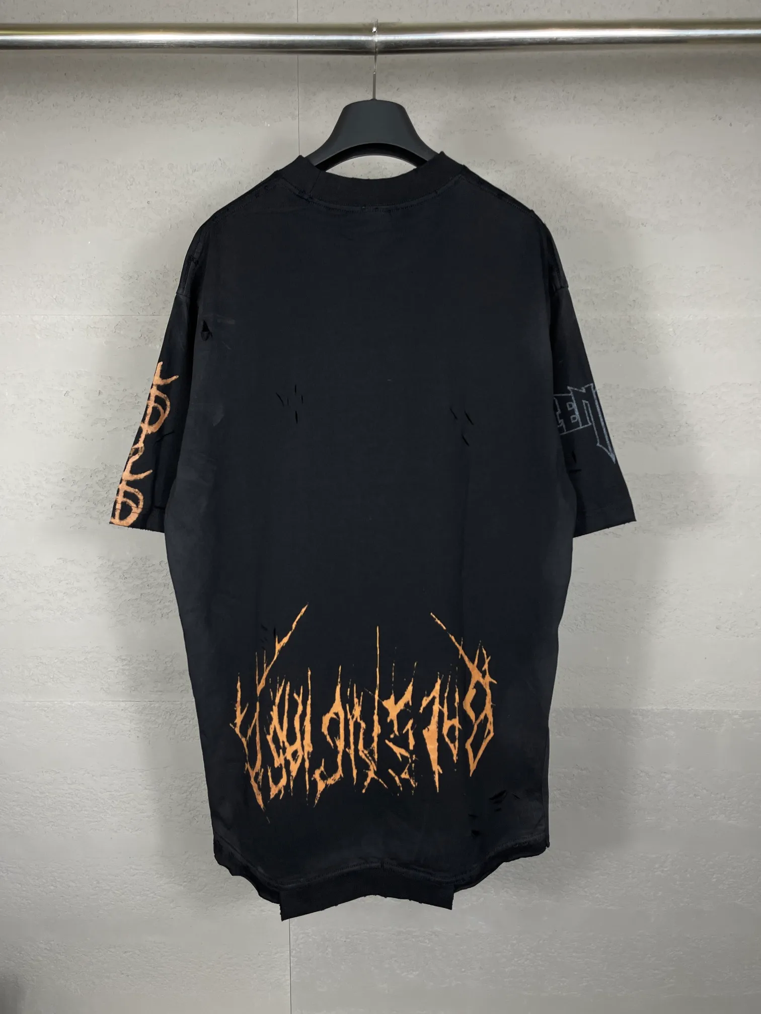 【 . Quality】 BALENCI*GA/ .2024 T . ， .⚠️ ，Authentic ， . ZP ， 。 。 . 。 。 。 OS . Same Style ：BL 223211 ：Black Size：XS L